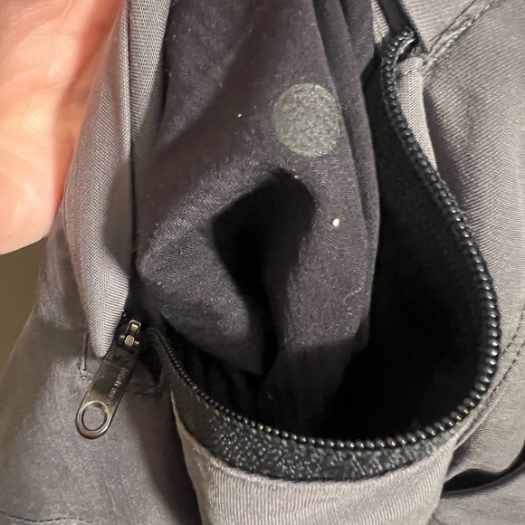 Lululemon Men’s Commission Shorts • Classic Fit 9” • Oxford - 34in Waist - Picture 6 of 7